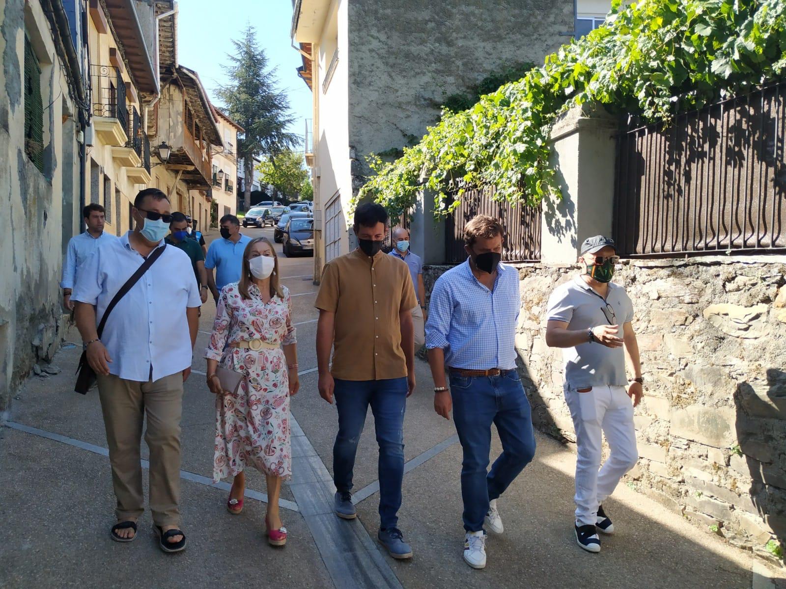 Fotos: Visita de Ana Pastor a Villafranca del Bierzo