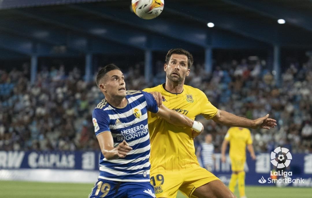 El conjunto berciano celebró el retorno de parte de sus aficionados al Toralín con un triunfo frente al Alcorcón