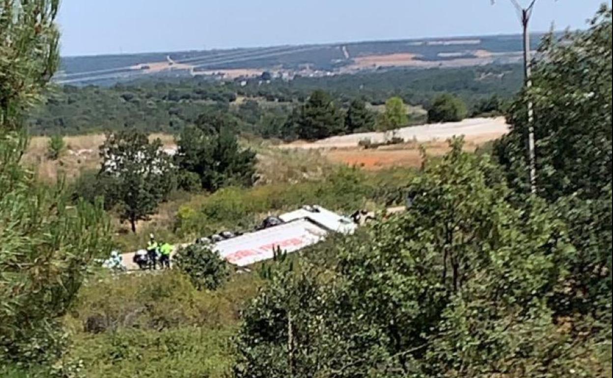 Accidente del camión en la Nacional VI.