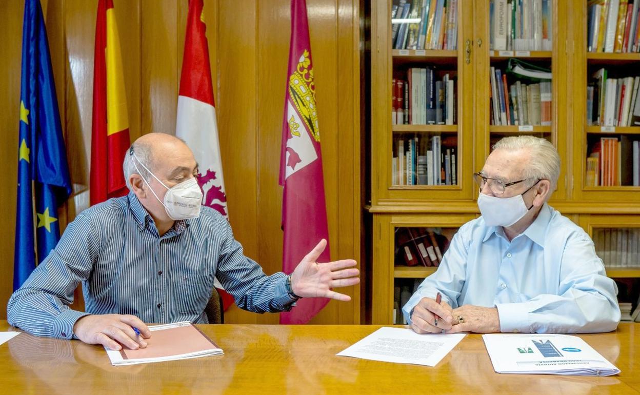 Los colegios profesionales insisten en lanecesidad de realizar la autovía León-Bragança. 