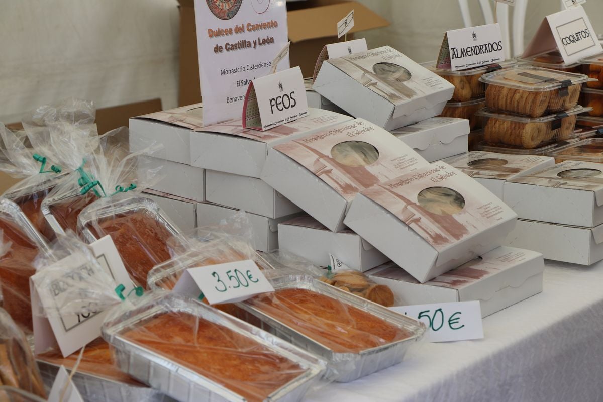 Gradefes ha celebrado la V edición de la feria Dulces del convento de Castilla y León.