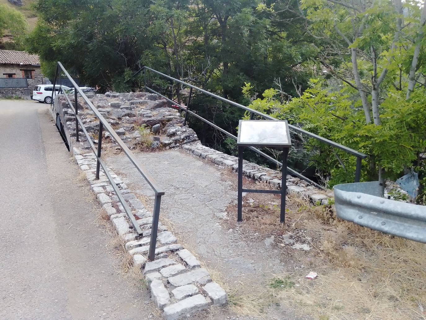 Estado actual del Puente Villalfeide.