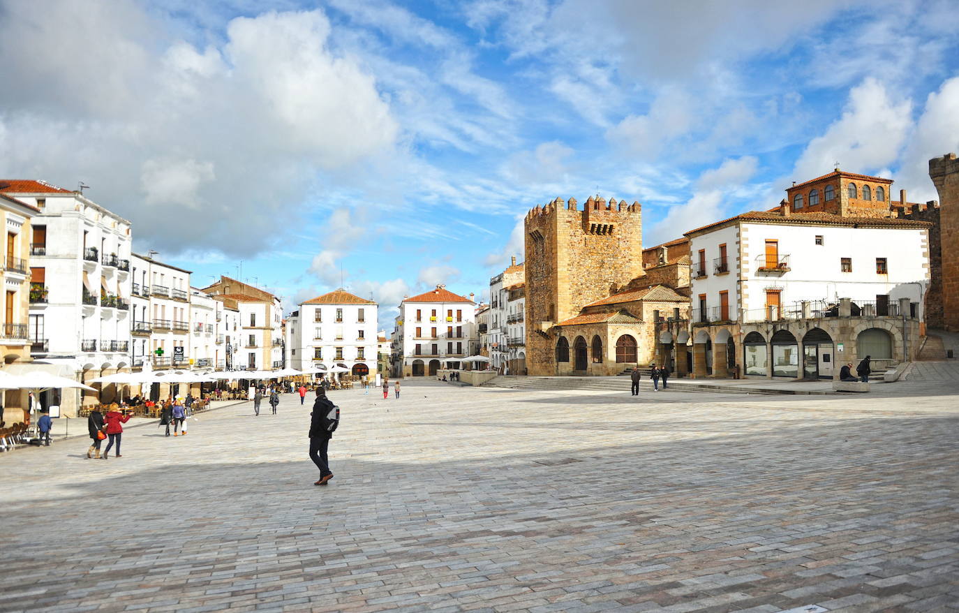 01. Cáceres ha sido seleccionada por su particular arquitectura, que combina una mezcla romana, islámica, gótica y renacentista.