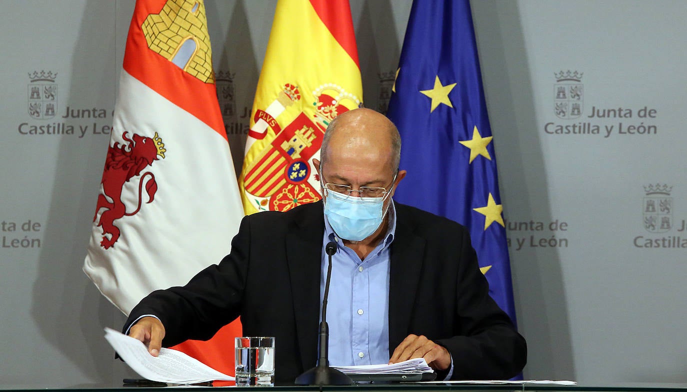 El vicepresidente, portavoz y consejero de Transparencia, Ordenación del Territorio y Acción Exterior, Francisco Igea, comparece en rueda de prensa posterior al Consejo de Gobierno