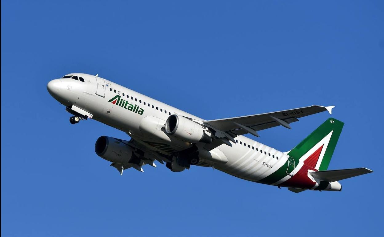 Un avión de Alitalia.