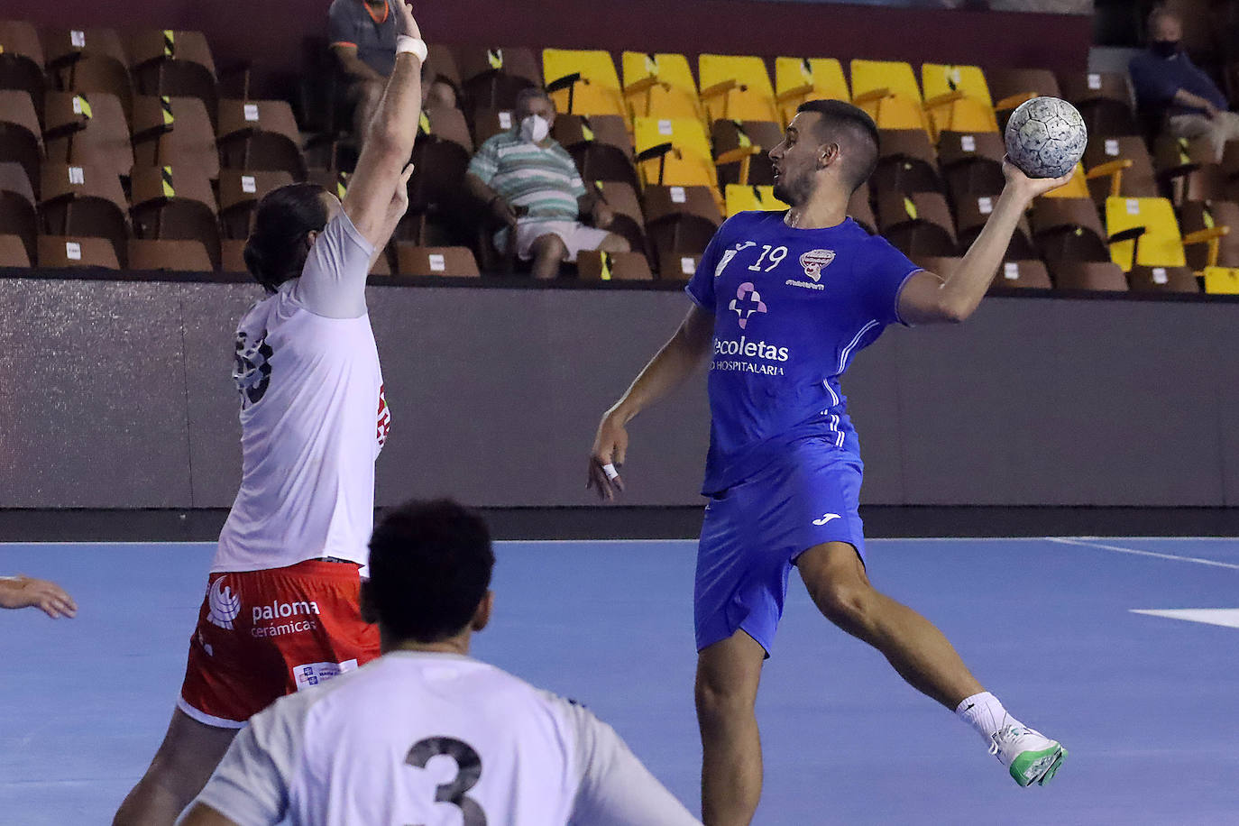 Fotos: Recoletas Atlético Valladolid - Viveros Herol Balonmano Nava