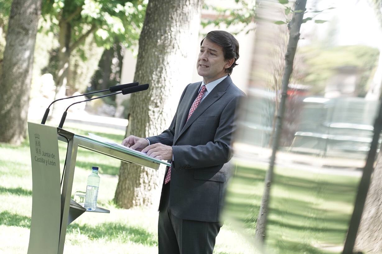 El presidente de la Junta de Castilla y León, Alfonso Fernández Mañueco, ofrece una rueda de prensa sobre el curso político.