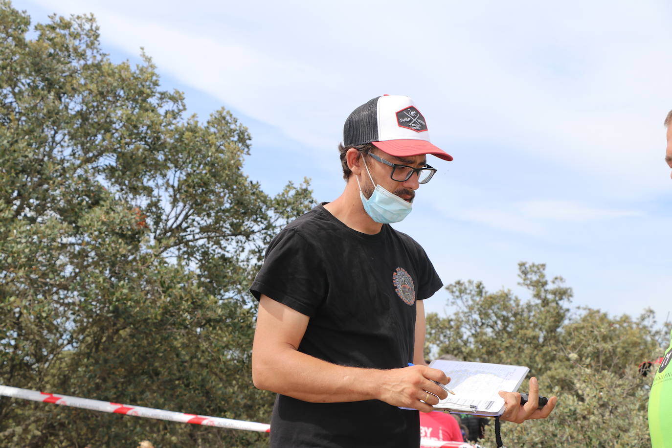 Fotos: La pasión por los coches de radiocontrol se vive en Castrotierra de la Valduerna