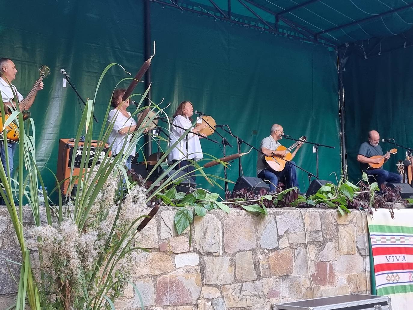 Fotos: Primer día de fiesta de la Carballeda de Val de San Lorenzo