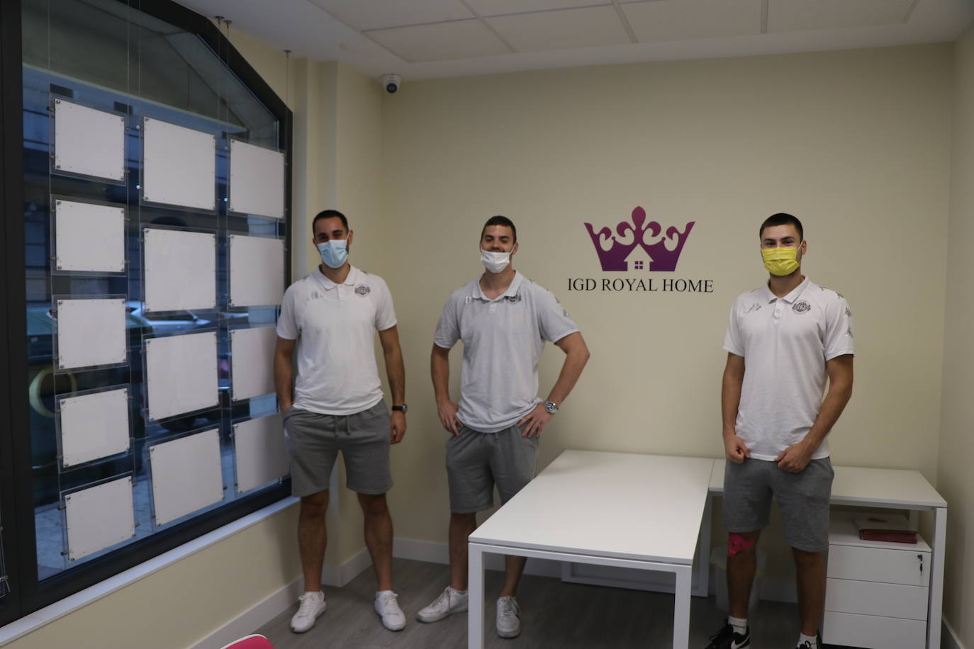 De izquierda a derecha, Jocinovic, Milosavljevic y Šoljić.