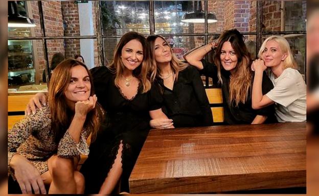 Paula Echevarría, con sus amigas en Las Pencas.