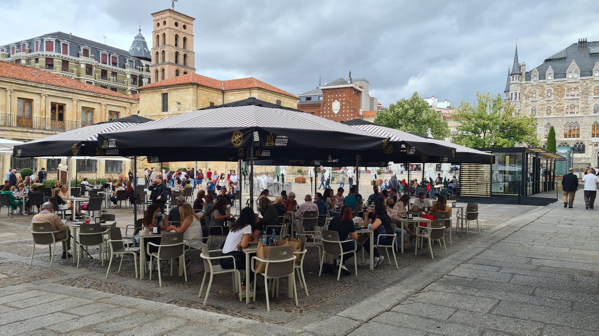La ciudad recupera el pulso de un sector que ha sufrido los cierres intermitentes durante la pandemia.