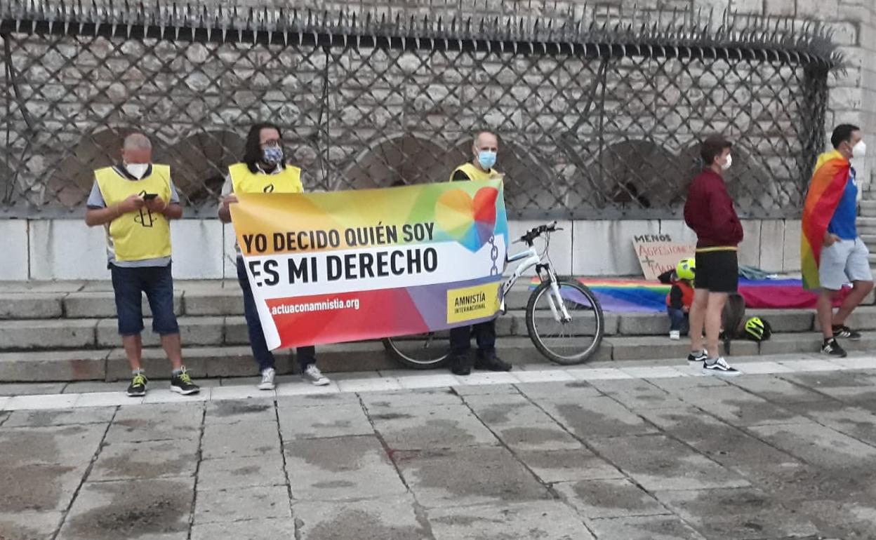 Concentración contra los delitos en el colectivo.