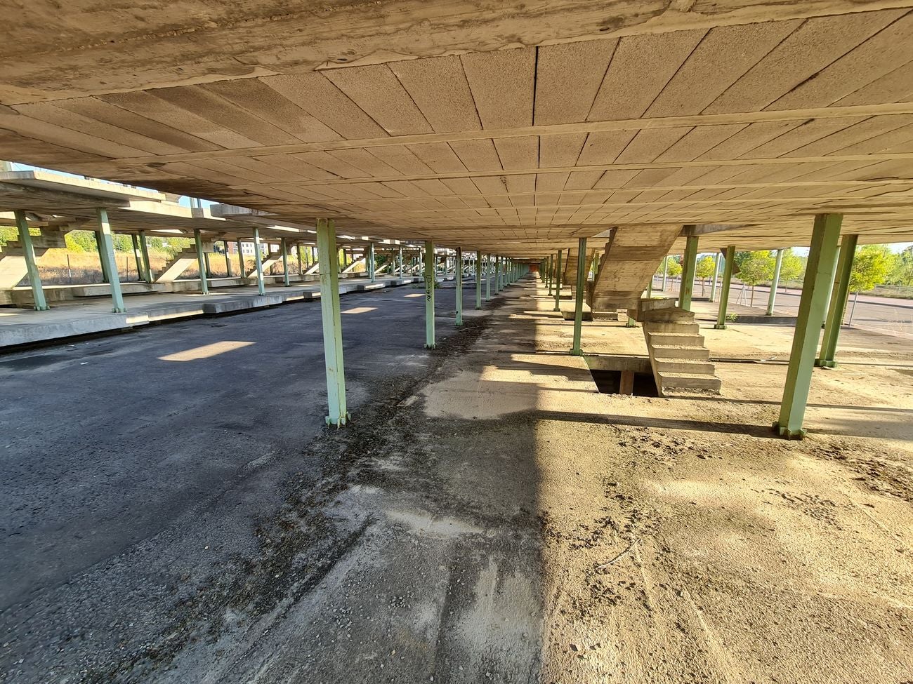 Fue un ejemplo mayúsculo del desorden y el descontrol de la construcción | La crisis atrapó a decenas de ahorradores y paralizó innumerables inmuebles que se quedaron 'en los huesos | Superada la crisis del ladrillo y la pandemia algunas de aquellas promociones son reactivadas | Una promoción paralizada por la crisis de Begar y ahora reactivada es el mejor ejemplo de la recuperación. 