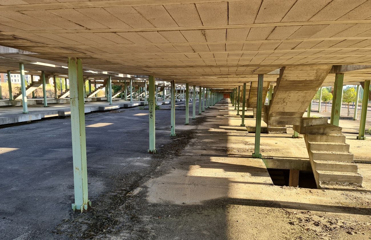 Fue un ejemplo mayúsculo del desorden y el descontrol de la construcción | La crisis atrapó a decenas de ahorradores y paralizó innumerables inmuebles que se quedaron 'en los huesos | Superada la crisis del ladrillo y la pandemia algunas de aquellas promociones son reactivadas | Una promoción paralizada por la crisis de Begar y ahora reactivada es el mejor ejemplo de la recuperación. 