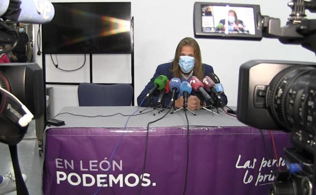 Pablo Fernández, coordinador de Podemos en Castilla y León, durante la rueda de prensa,