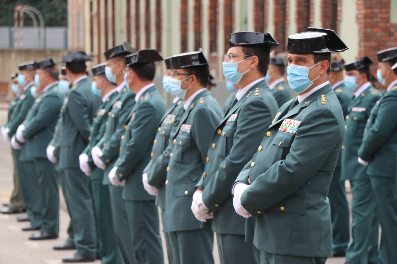 La comandancia de León acoge el acto castrense para recibir al nuevo jefe de la XII Zona de la Guardia Civil.