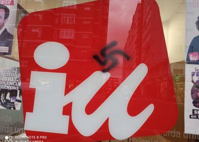 Imagen secundaria 1 - IU y PCE denuncian el tercer ataque contra su sede en San Andrés en el último año