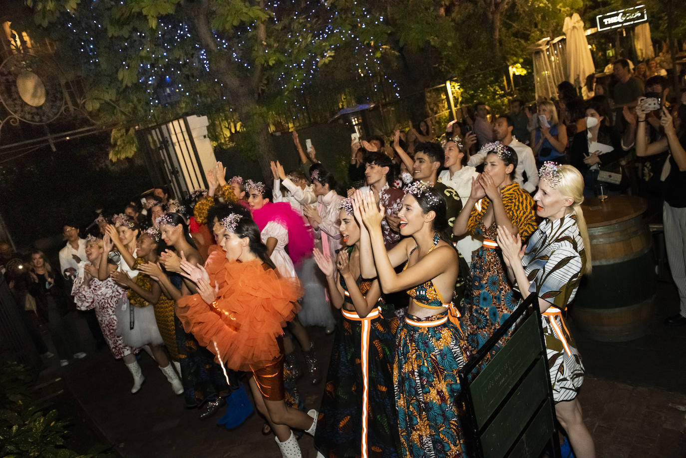 La leonesa María Lafuente presenta su nueva colección 'Meraki' en la Mercedes-Benz Madrid Fashion Week.