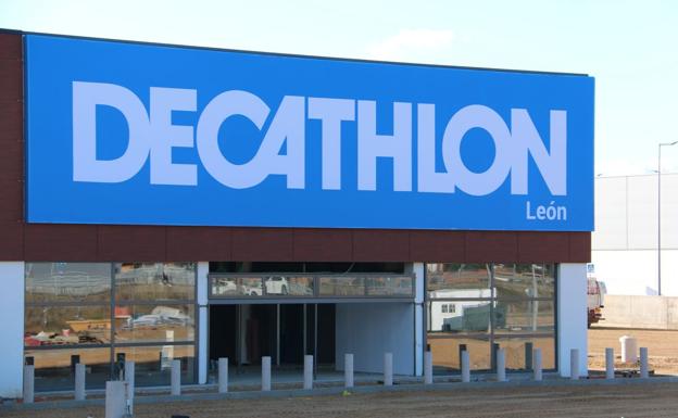 Decathlon ya se ve en el Reino de León y afronta el tramo final de su obra