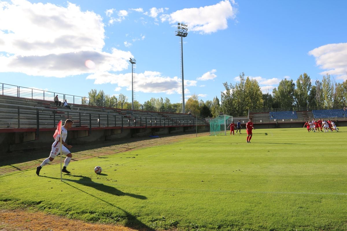 El conjunto de Isra Martínez ha disputado este sábado su primer partido como local de la temporada ante el CD Ribert