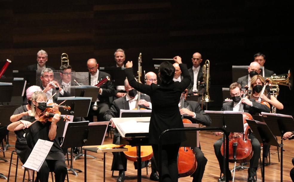 La música con castañuelas volvió al escenario. 