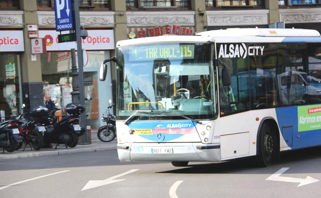 Galería. El coste del autobús será gratuito este miércoles en León.