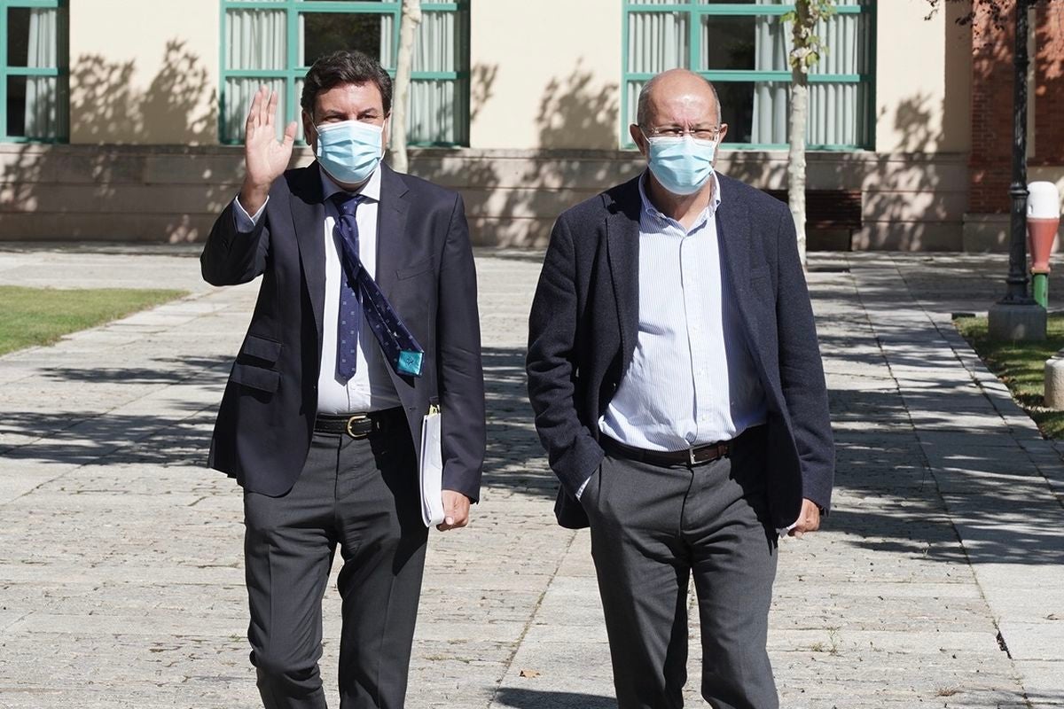 Francisco Igea y Carlos Fernández Carriedo comparecen en rueda de prensa después del Consejo de Gobierno.