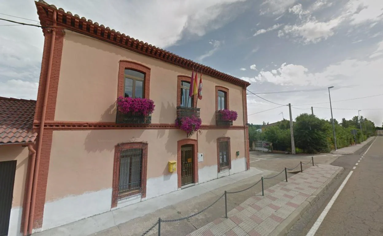 Imagen del ayuntamiento de Garrafe de Torío. 
