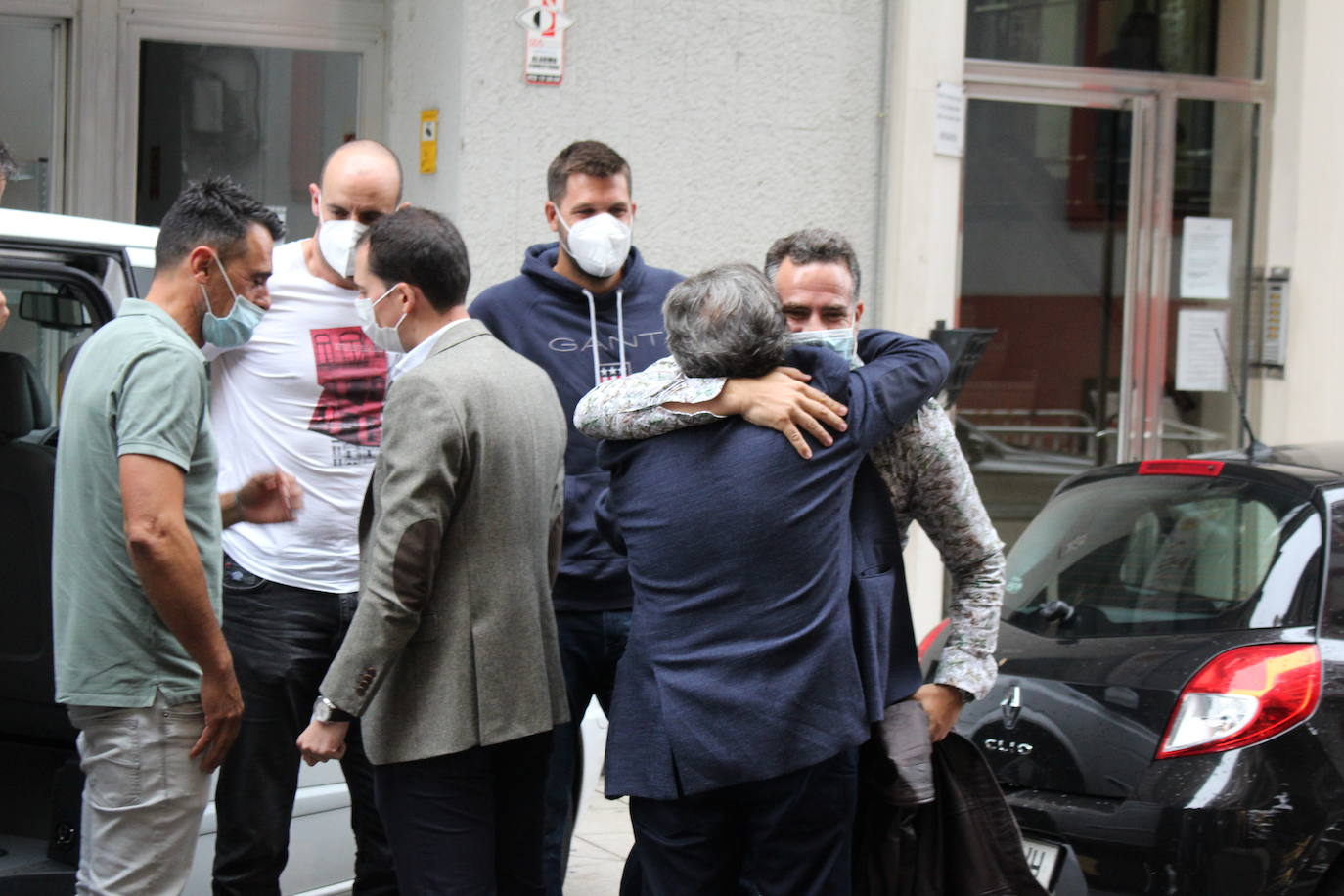 Cuatro integrantes de la selección española de baloncesto que conquistó el Mundial en 2006 y su entrenador, Pepu Hernández, recuerdan este hito en la capital de provincia.