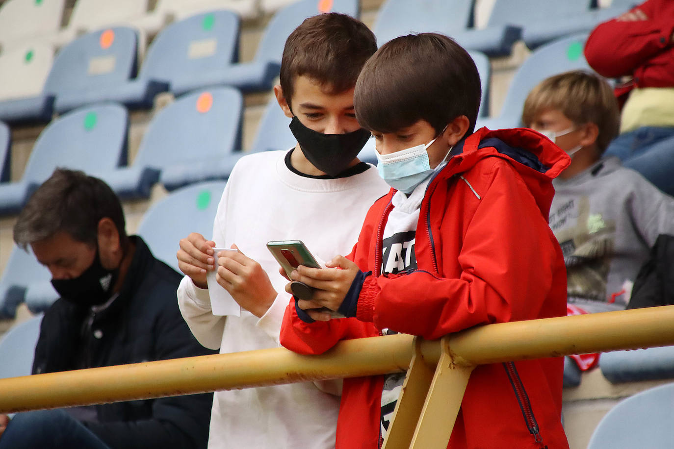El conjunto leonés disputó en el Reino la quinta jornada de liga.