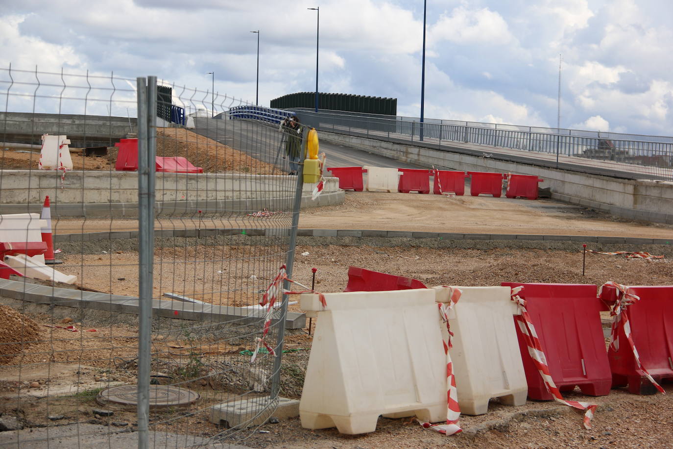 Los vecinos de San Andrés alertan de «peligro e inviabilidad» en la obra de Adif entre San Juan de Dios y el Ayuntamiento