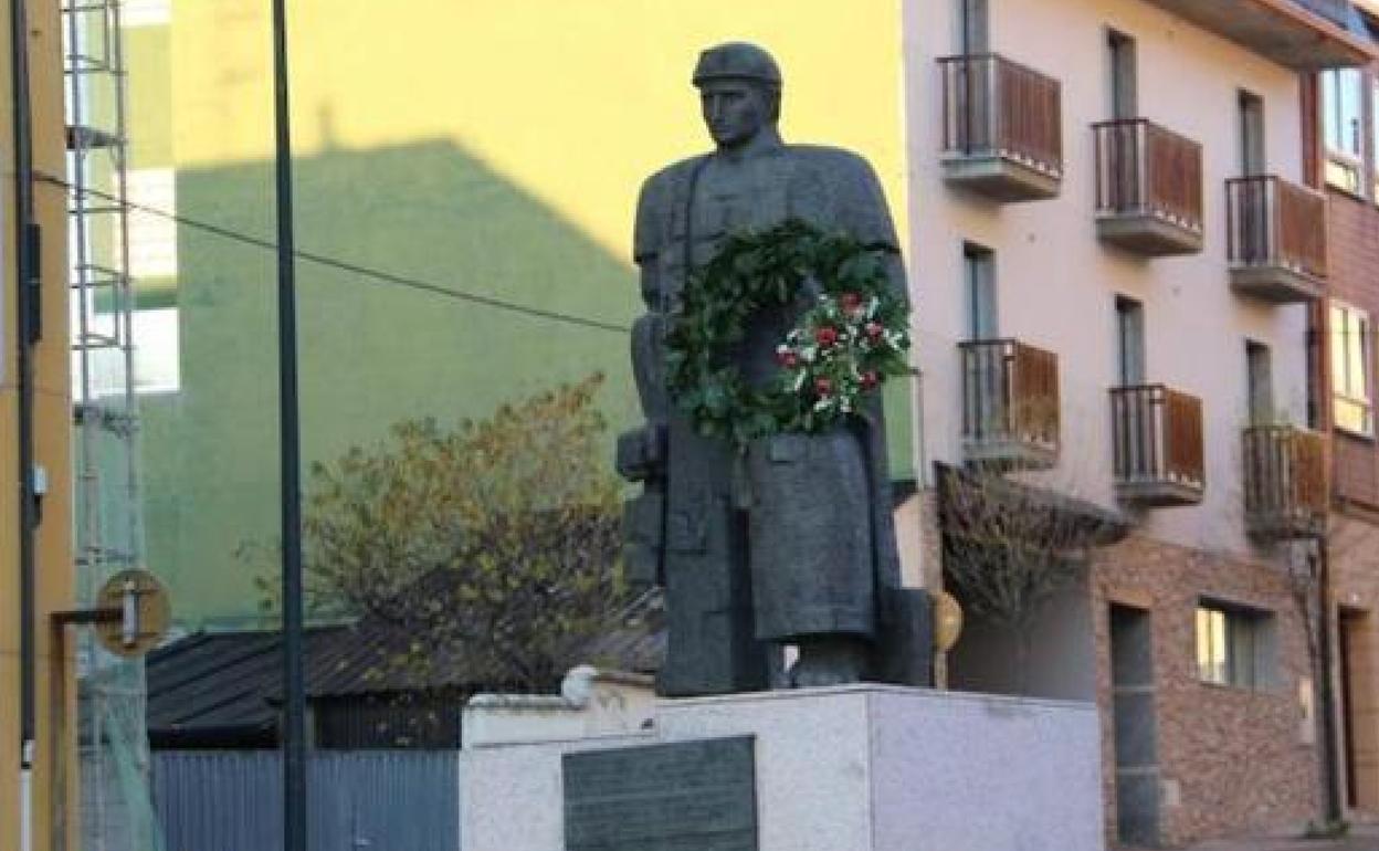 Monumento al miinero en Fabero. 