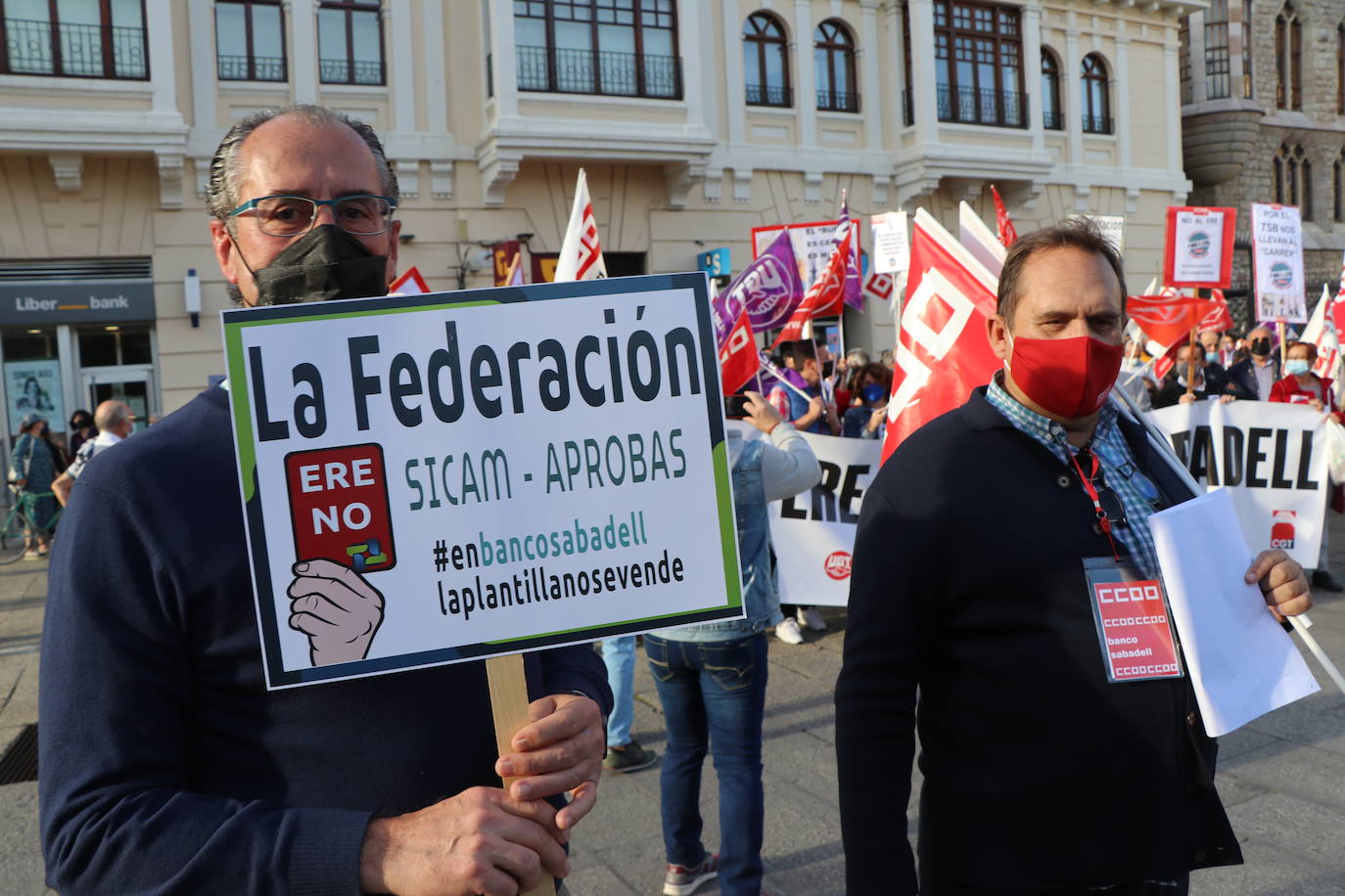 Las organizaciones sindicales solicitan «el cese total» del Ere planteado por la entidad bancaria.