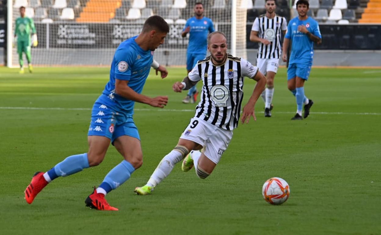 Jorge Moreno, en un lance del partido.
