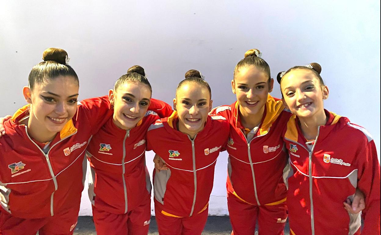 Integrantes del Club Ritmo en el Campeonato de España en edad escolar.