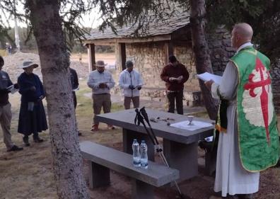 Imagen secundaria 1 - Los soldados, llegados desde Iraq y Afganistán, buscan su sanación en el Camino.