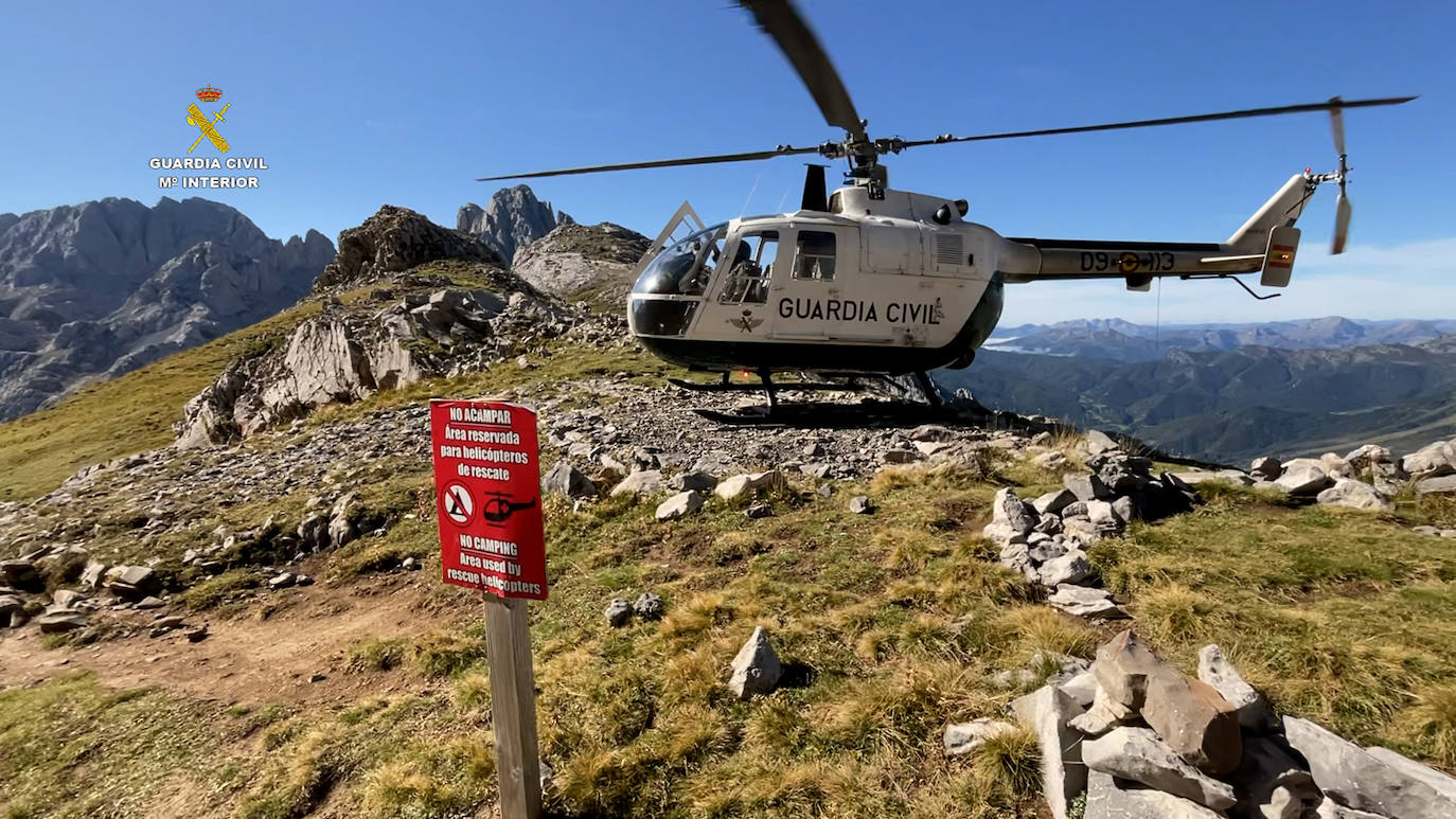 El Greim evacúa en helicóptero a un montañero lesionado en el hombro