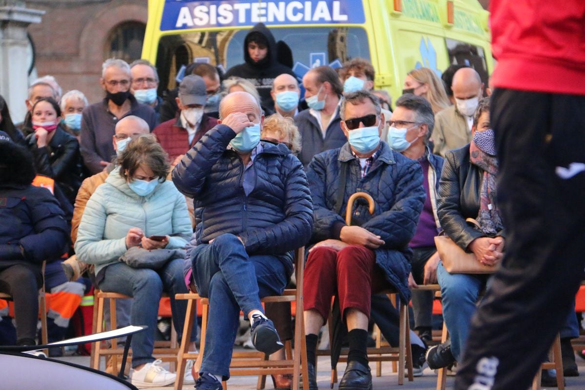 El tradicional corro de lucha de San Froilán vuelve a congregar a los aluches a los pies de la Pulchra Leonina.