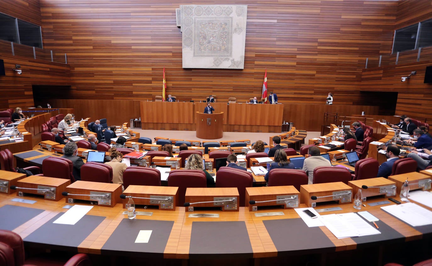 Fotos: Pleno de las Cortes