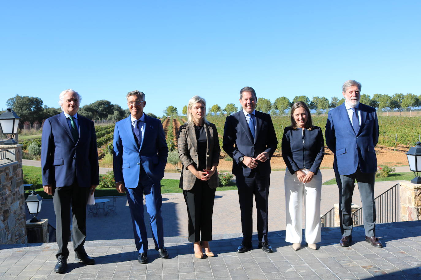 Fele ha reunido en León a los presidentes de las patronales de Cepyme, de Madrid (Ceim), de Asturias (Fade) y de Castilla y León (Ceoe Castilla y León) en el acto 'Empresas que suman, economías que avanzan' que ha contado con la asistencia de más de setenta líderes empresariales de la provincia.