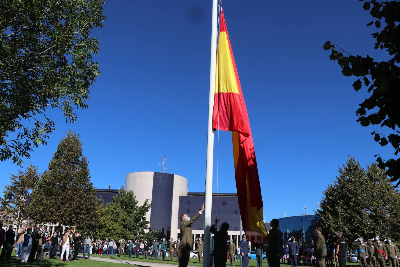 Acto castrense celebrado en León con motivo del día de la Hispanidad.