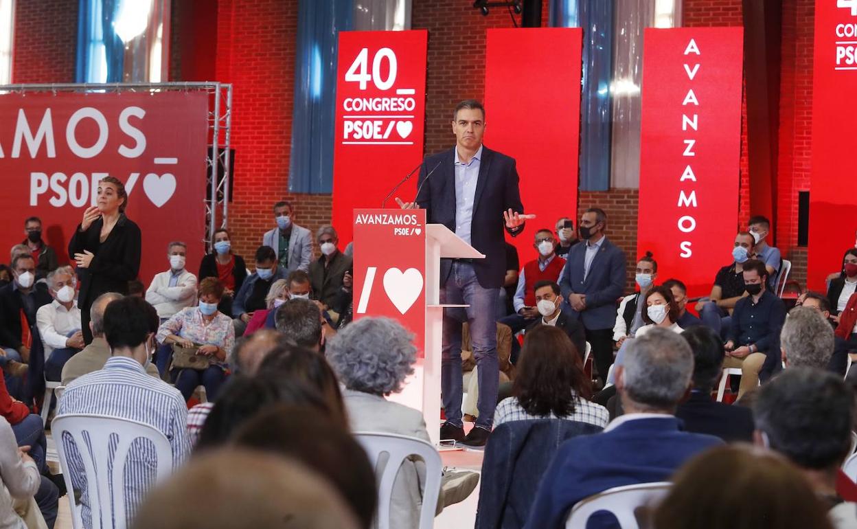 Pedro Sánchez, durante el mitin en Ponferrada.