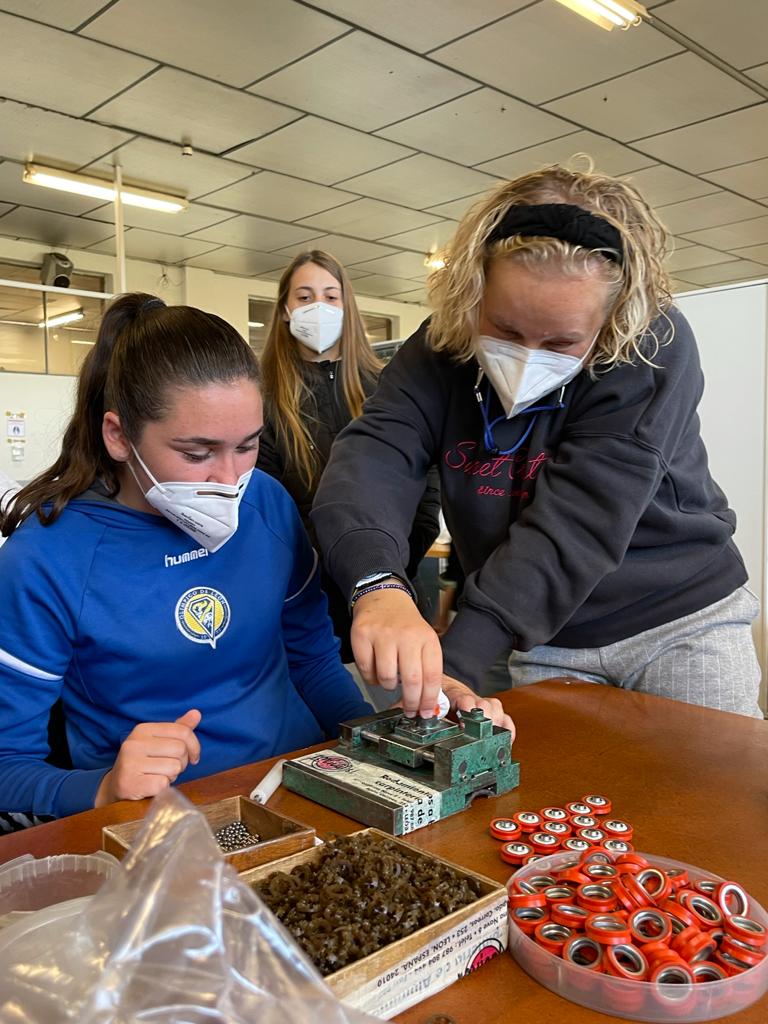 El equipo leonés visita las instalaciones de Asprona León