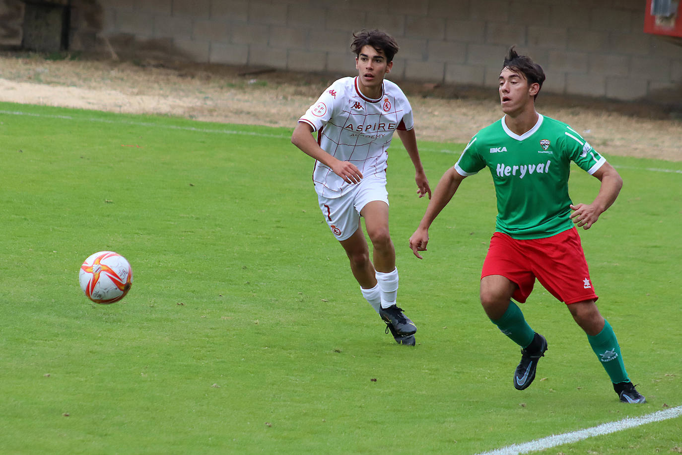 El Juvenil A culturalista sigue contando sus partidos en casa por victoria tras ganar al Trival Valderas