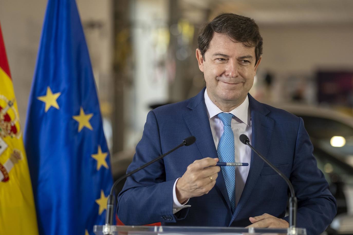 El presidente de la Junta de Castilla y León, Alfonso Fernández Mañueco, participa en el acto de presentación del acuerdo de Nissan con el Museo de la Automoción de Salamanca. También acude el alcalde de Salamanca, Carlos García Carbay.