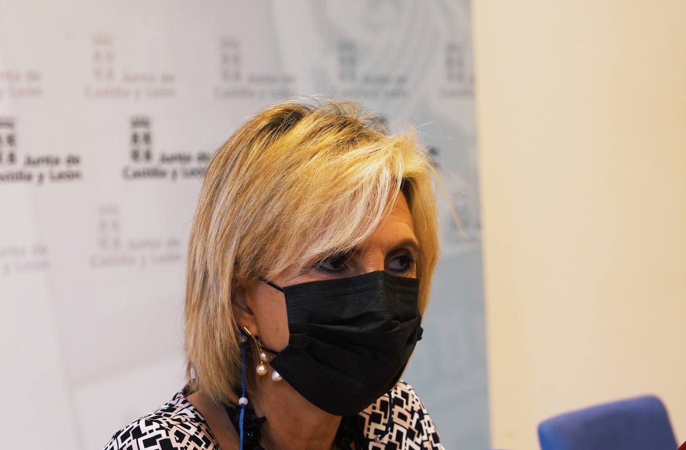 a consejera de Sanidad, Verónica Casado, presenta la 'Campaña autonómica 2021 de vacunaciones sistemáticas frente a la gripe y el neumococo'.