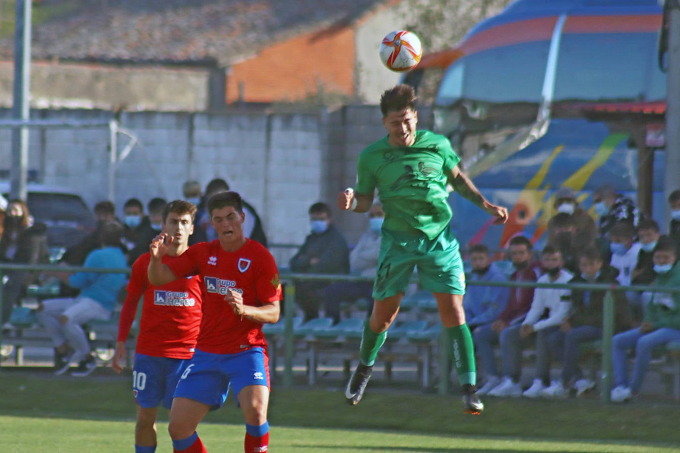 Fotos: Las mejores imágenes del Astorga-Numancia B