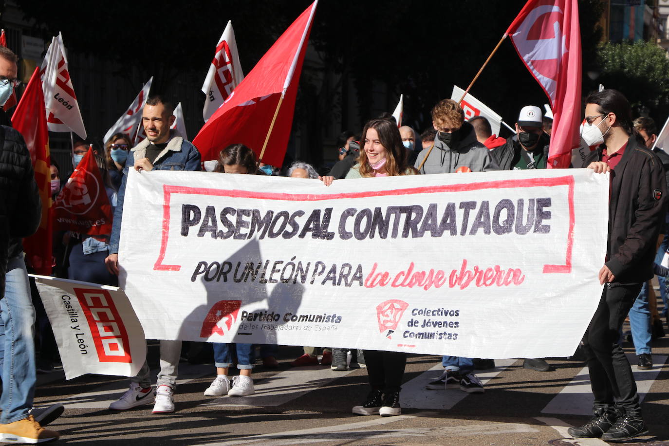 Reclaman que no haya deslocalización de sus puestos de trabajo y que no se siga adelante con la desindustrialización de León.