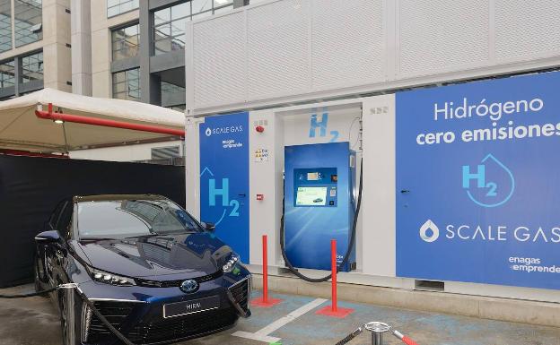 Hidrogenera de la Avenida de Manoteras 34 de Madrid, inaugurada el pasado enero para surtir a las flotas de Toyota, Enagás, Urbaser y Sumitomo 